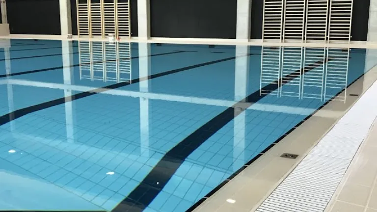 Piscina interna Piscina interna