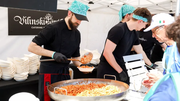 Pohod prijateljstva – 2 mesti, 1 srce