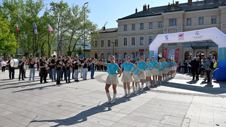 Pohod prijateljstva – 2 mesti, 1 srce