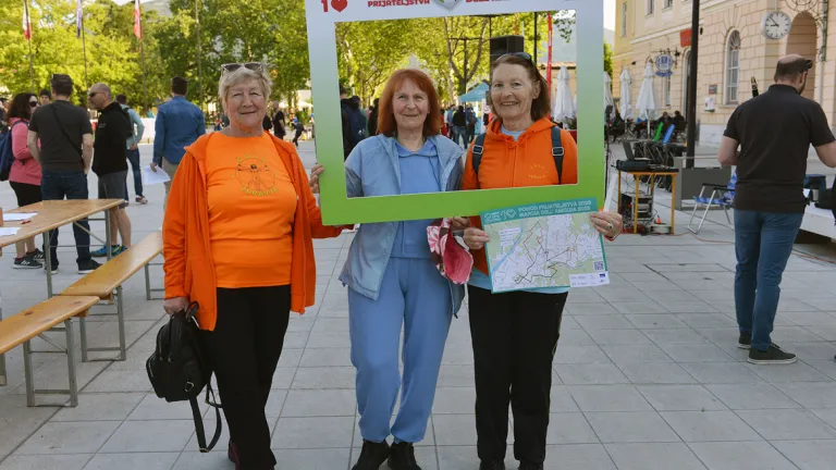 Pohod prijateljstva – 2 mesti, 1 srce