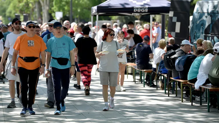 Pohod prijateljstva – 2 mesti, 1 srce